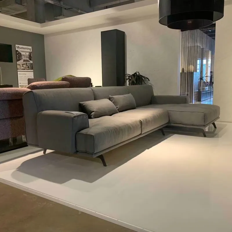 Markenprodukt Ecksofa Paolino Stoff Grau PG E Füße Grau mit 2 Kissen