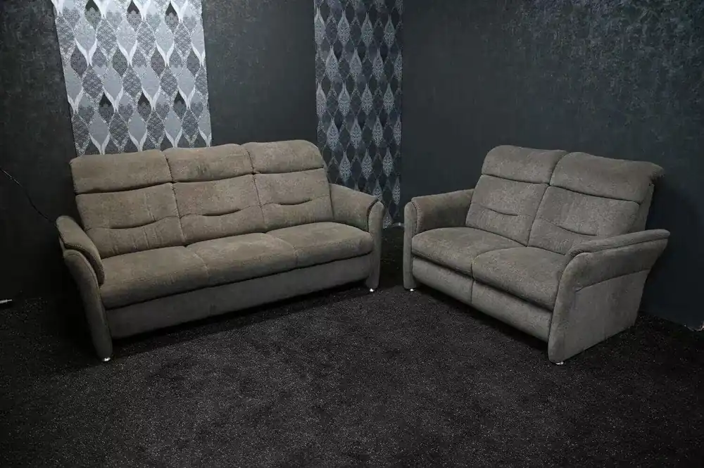 Sofagarnitur Luna Stoff Carlos Dunkelbraun Elektrisch 2-Sitzer mit Relaxfunktion 3-Sitzer mit Vorzie Neue Kollektion