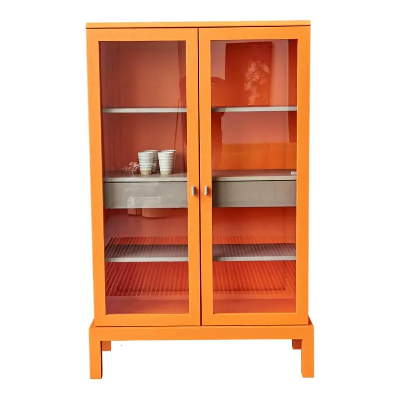 Letzte Chance Vitrine Hampton Eiche Massiv Geölt Offenporig Lackiert In Pantone Orange Tür Klarglas Mit Ledergriffen