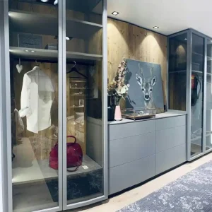 Schrank Living Eiche Matt Lackiert in Roccia Glas Getönt Bronze mit Kommode Garantierte Lieferung