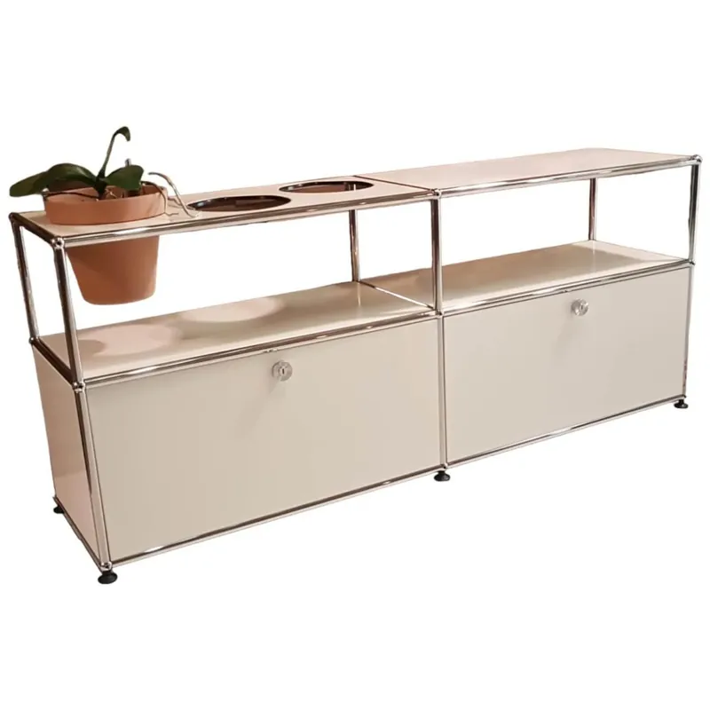 Preisknaller Sideboard Weiß mit drei Pflanzentöpfen Terrakotta