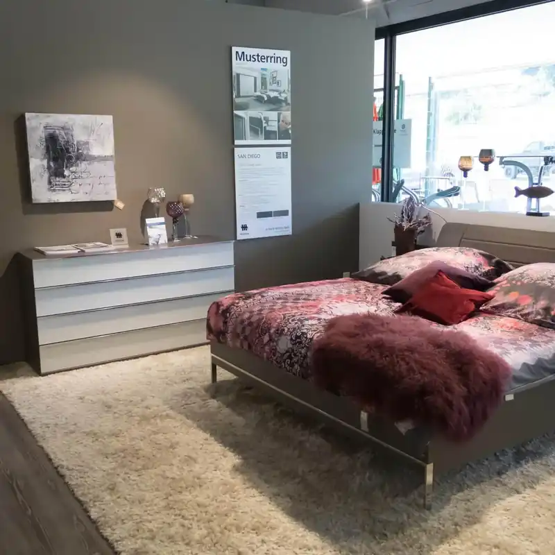 Zertifiziert Schlafzimmer San Diego VZ002 Bett Kommode Kleiderschrank