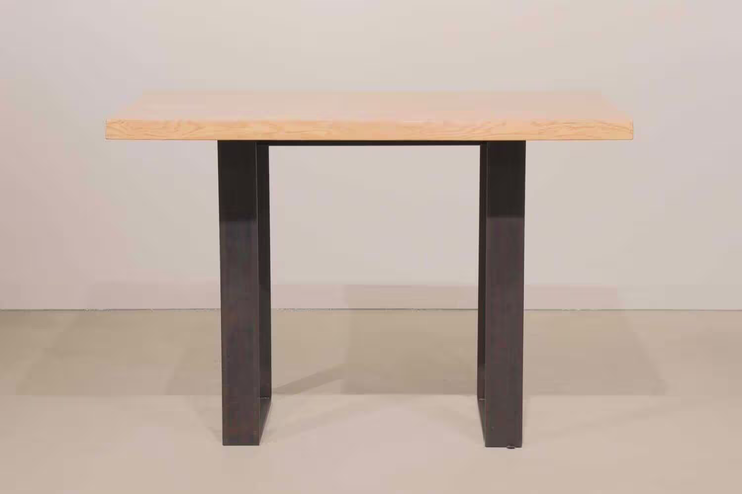 Tisch TE610 Asteiche Massiv Gestell Metall-Kufengestell Schwarz Markenware