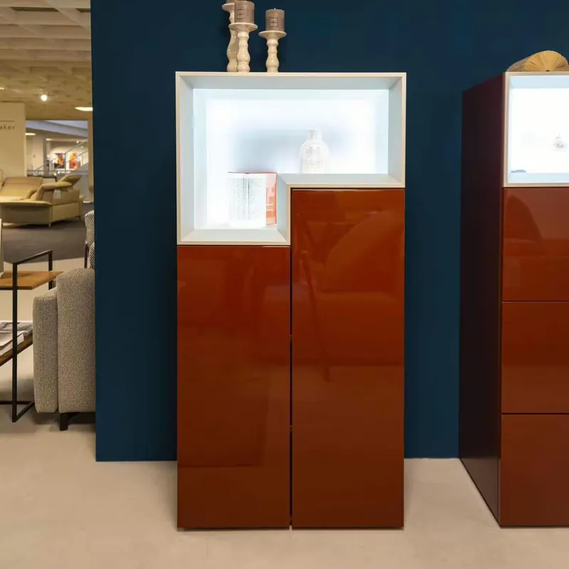 Vitrine Lack Hochglanz Bordeauxrot Mit Beleuchtung Solange Der Vorrat Reicht