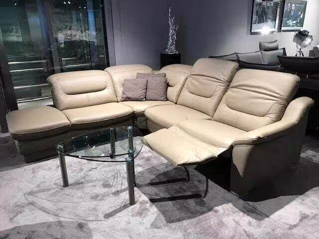Knallerangebot Ecksofa MR 240 Leder Beige mit motorischer Relaxfunktion und Stauraum