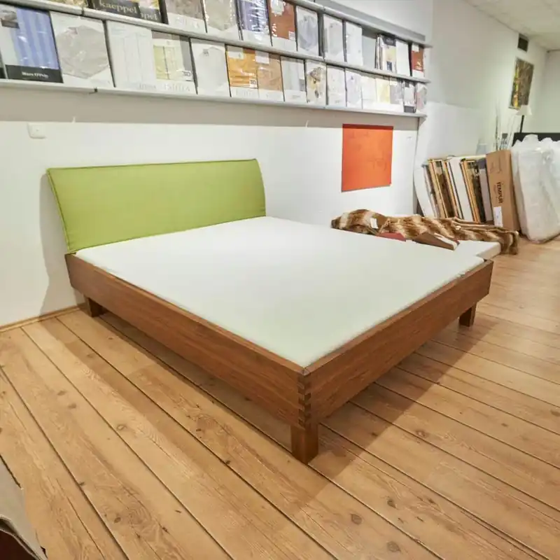 Markenprodukt Bett Step XL Massivholz Kopfteil Stoff Grün Metallfrei Ohne Matratzen