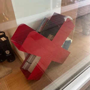Must-Have Mox Bukan Zeitungsständer Ausstellungsstück rot